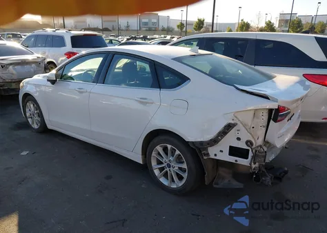 2020 Ford Fusion z USA, uszkodzony, nr VIN 3FA6POLUXLR218204
